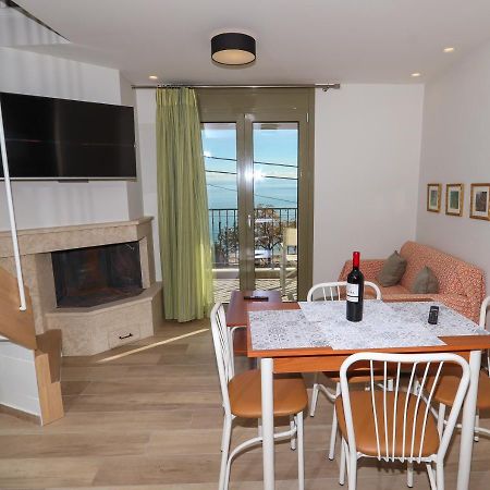 East & West Seaside Apartments Gialtra Eksteriør billede